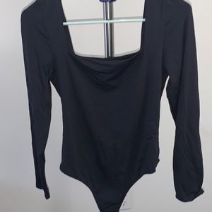 ARITZIA contour long sleeve bodysuit